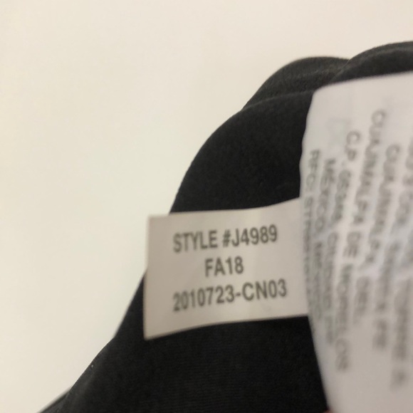 J. Crew XXS Black Velvet Skirt 2 Pockets Elastic waist soft Excellent Condition - Picture 6 of 7